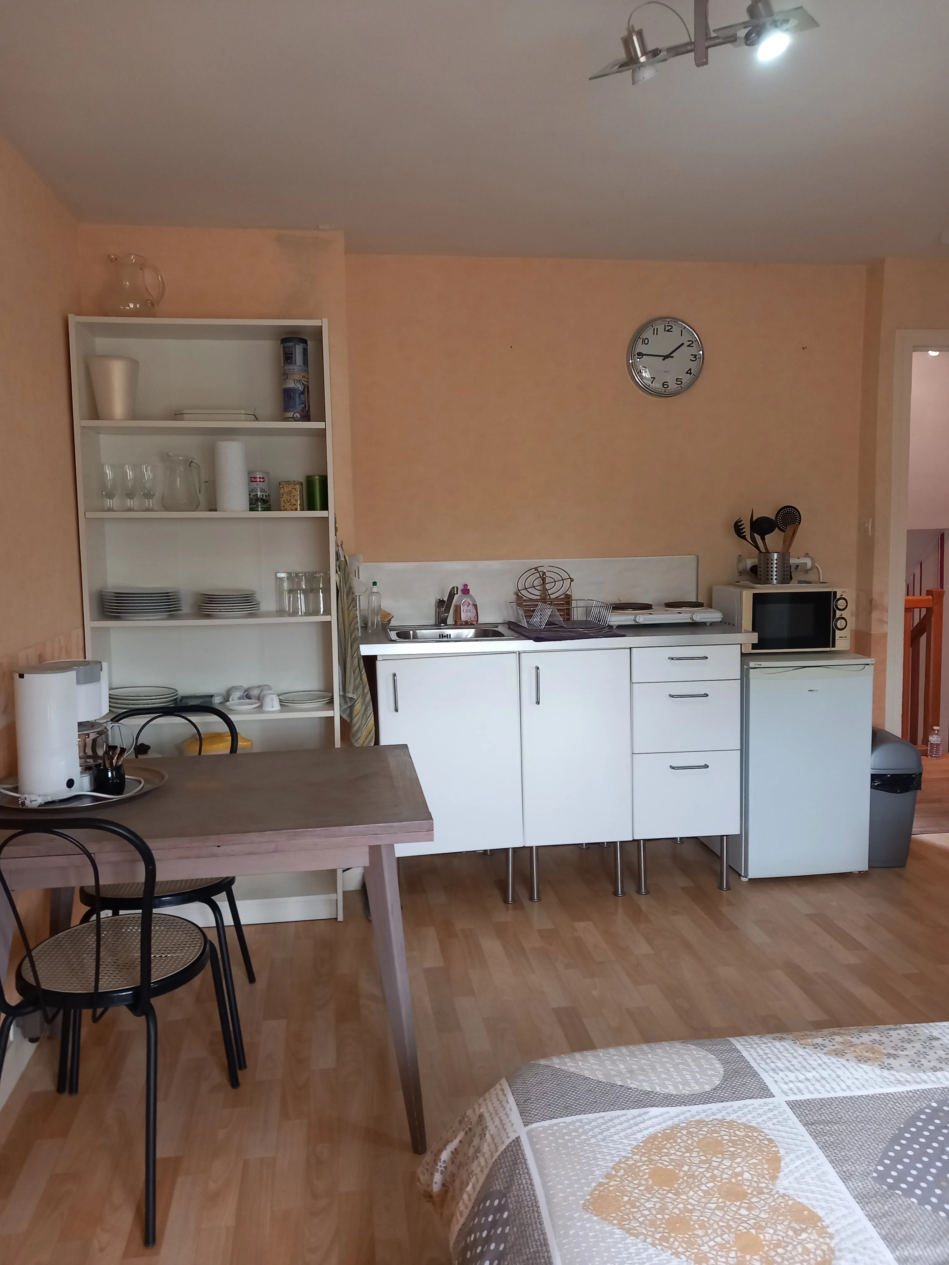 Chambre 2 personnes — kitchenette